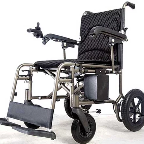 Alquiler de sillas de ruedas eléctricas ligeras en Madrid